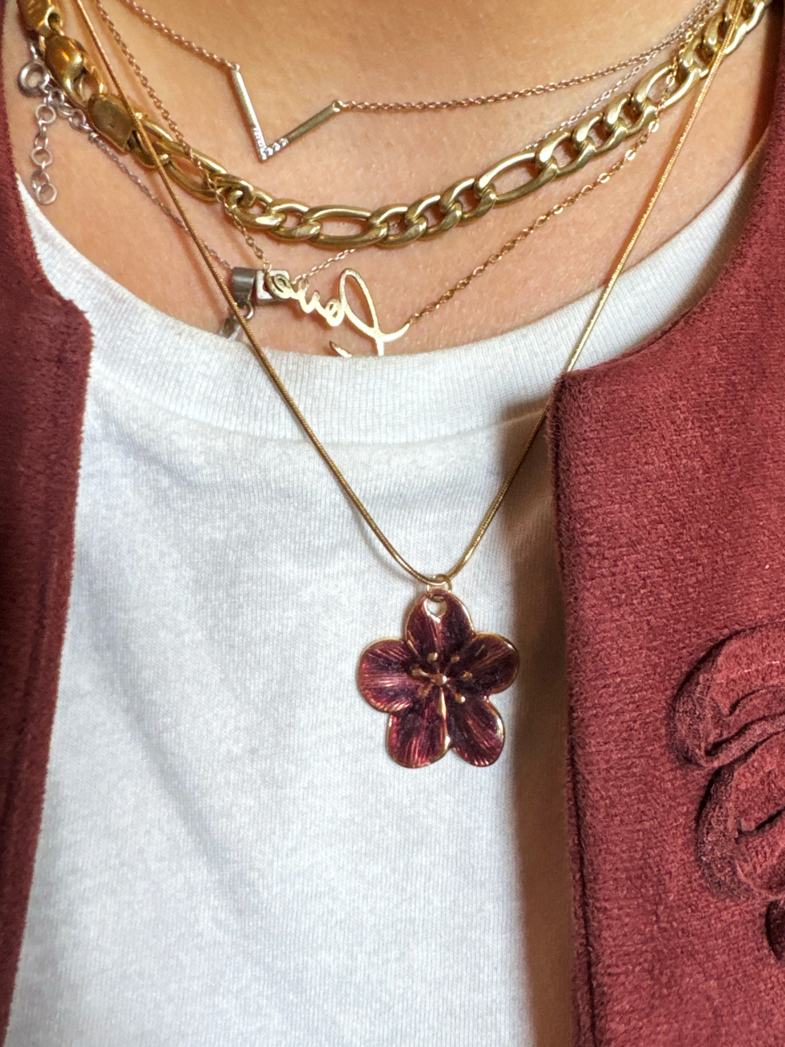 Pendant Necklace Large White Image