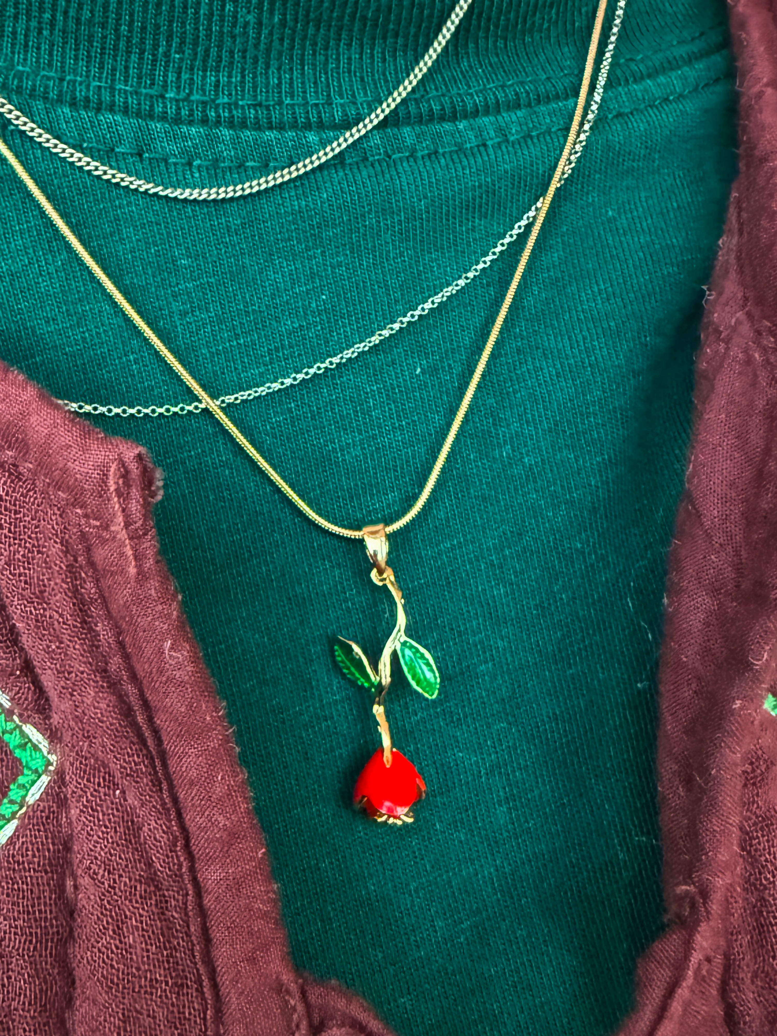 Pendant Necklace Large White Image