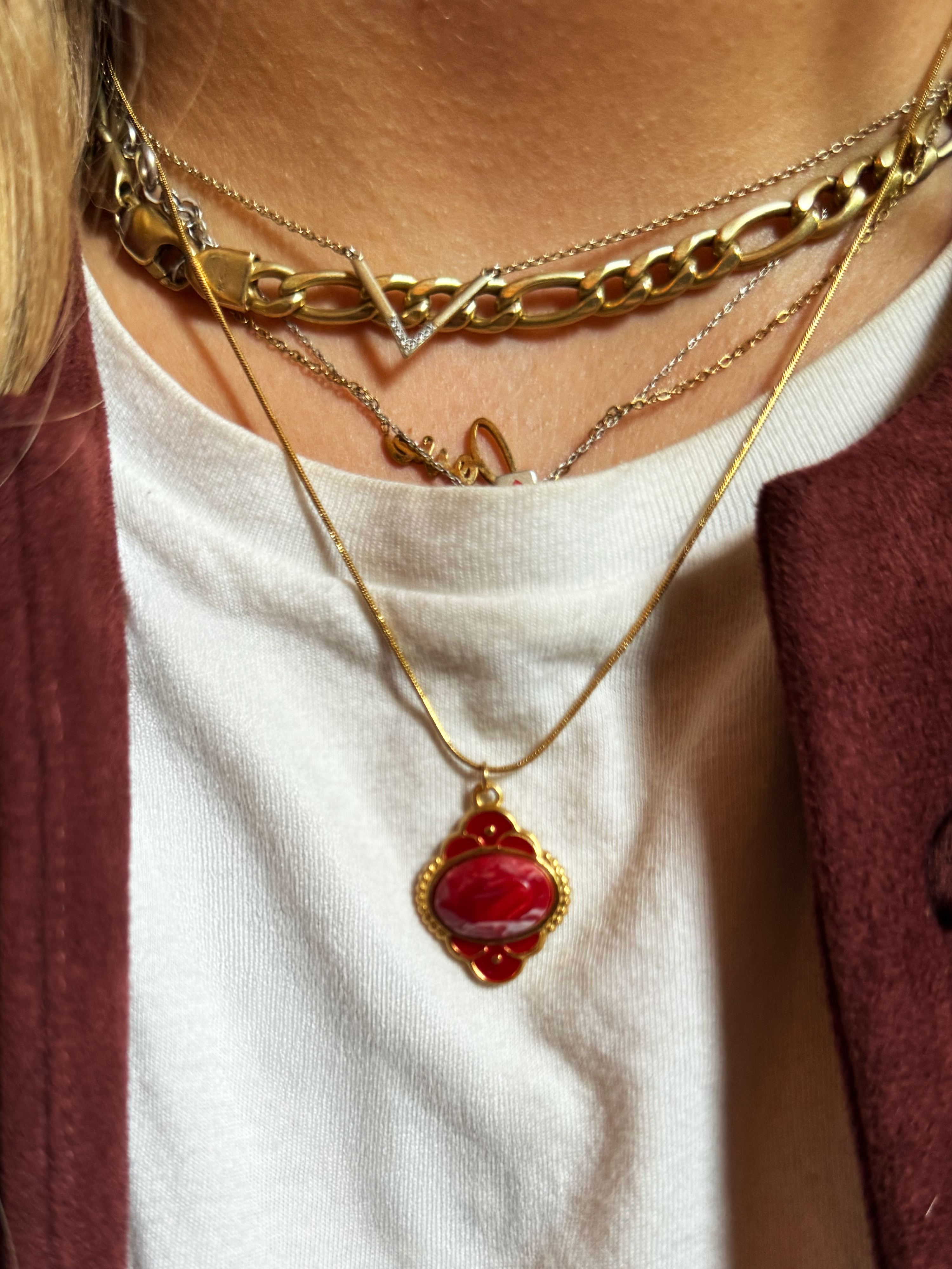 Pendant Necklace Large White Image