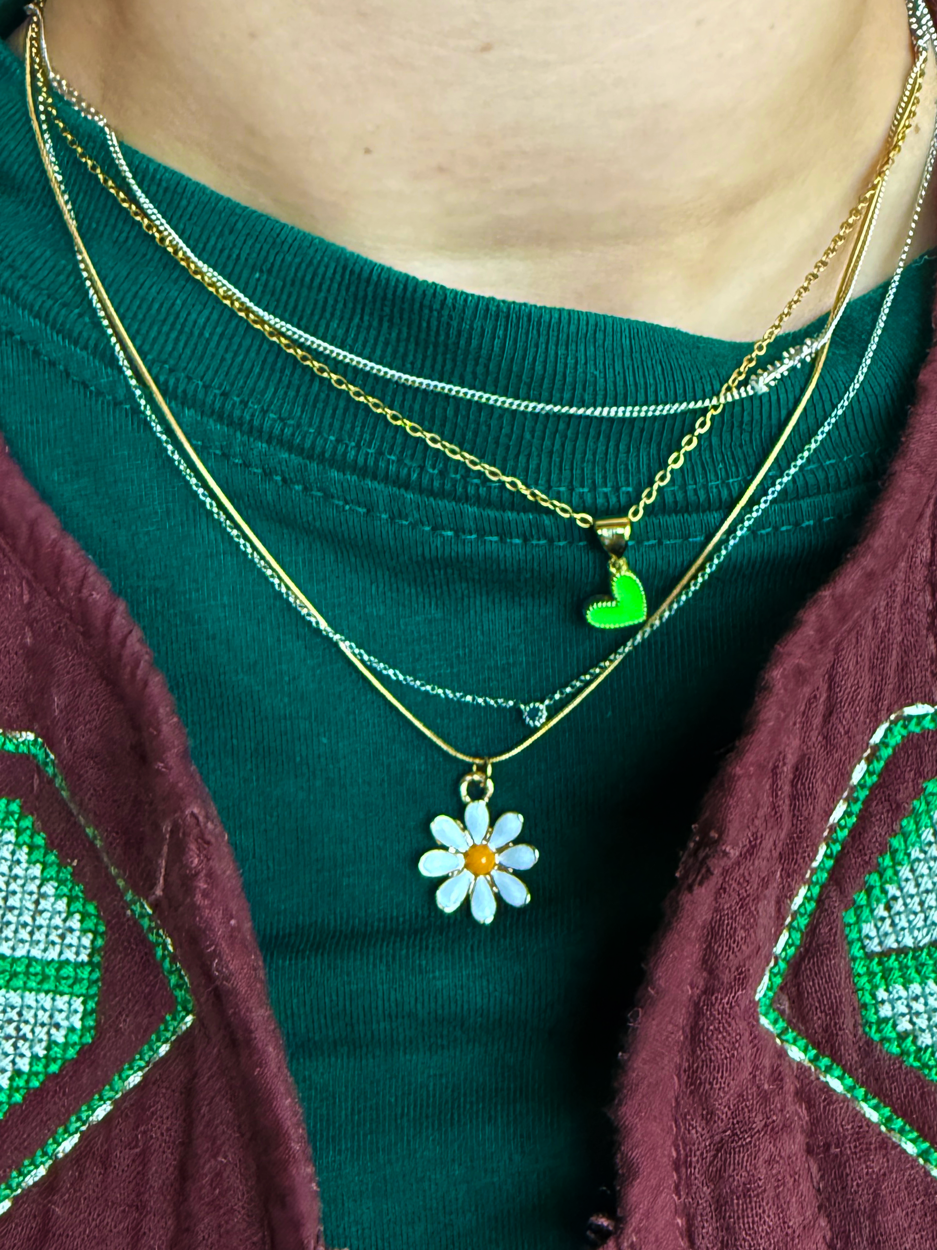 Pendant Necklace Large White Image